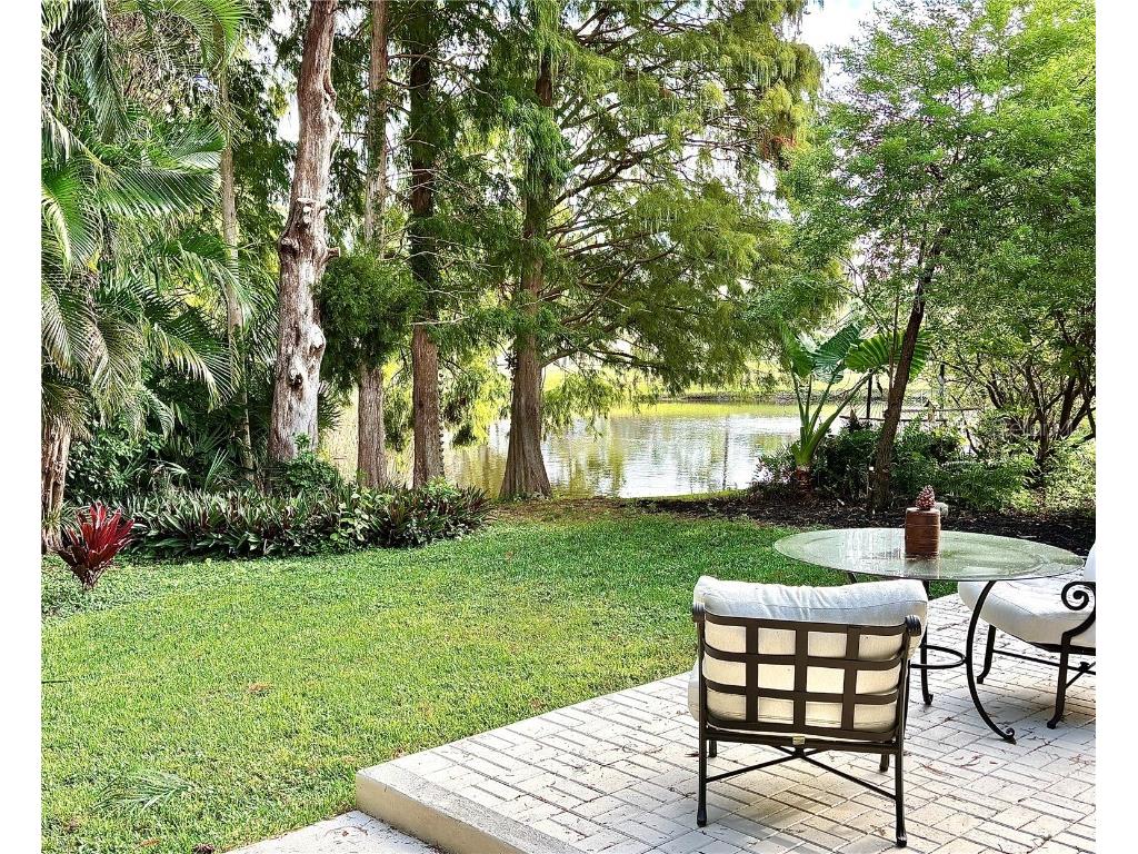 635 Florenz Circle NE Saint Petersburg FL 33703 TB8431181 image1