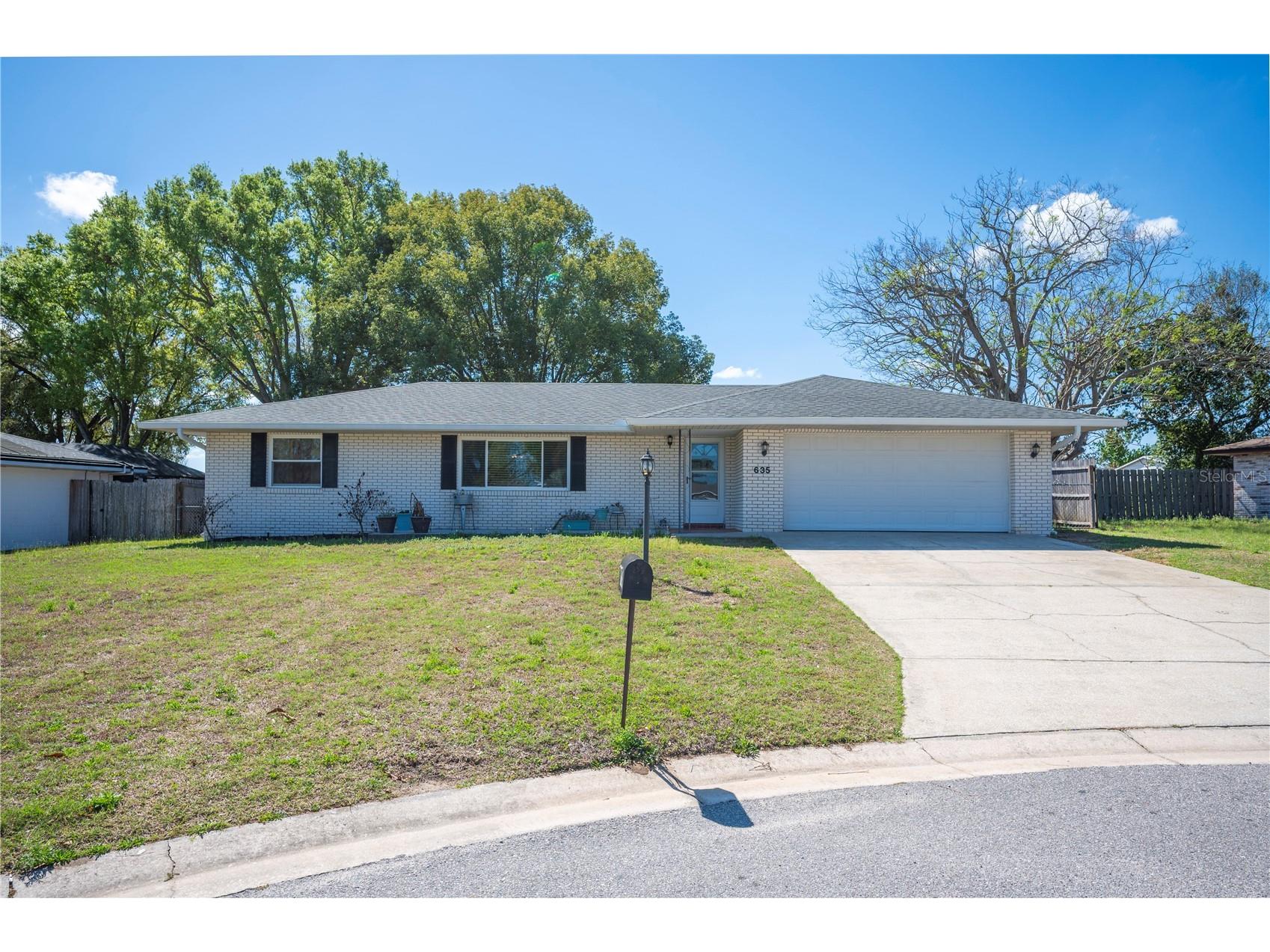 635 Hillside Circle Lake Alfred FL 33850 P4938126 image1