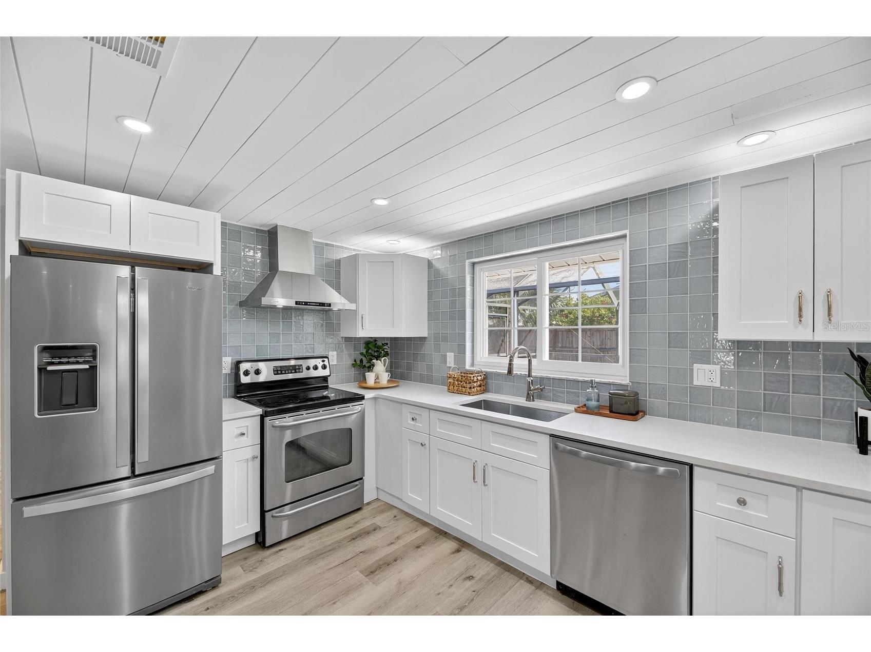 635 Jamaica Circle E Apollo Beach FL 33572 TB8414679 image17