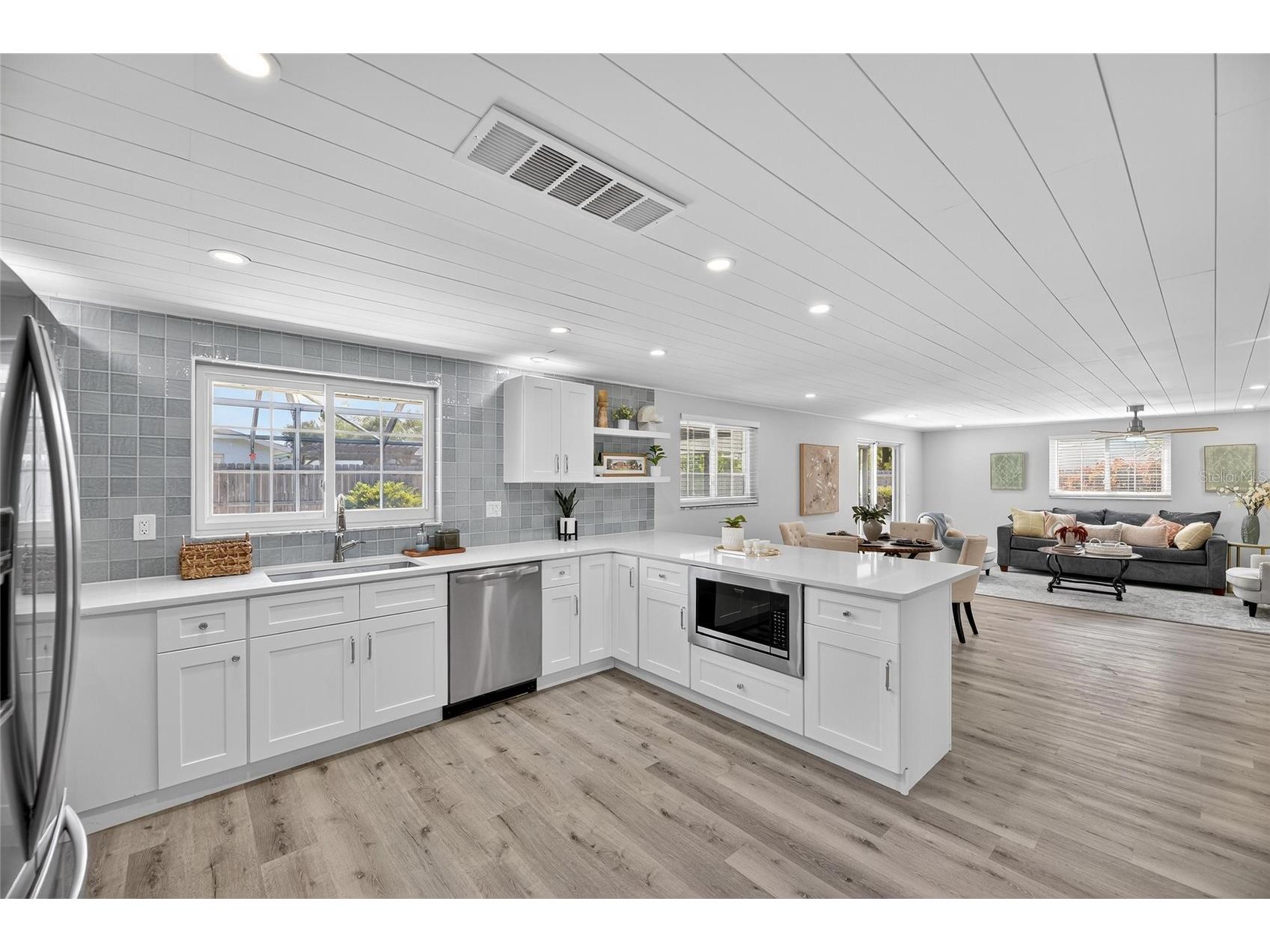 635 Jamaica Circle E Apollo Beach FL 33572 TB8414679 image18