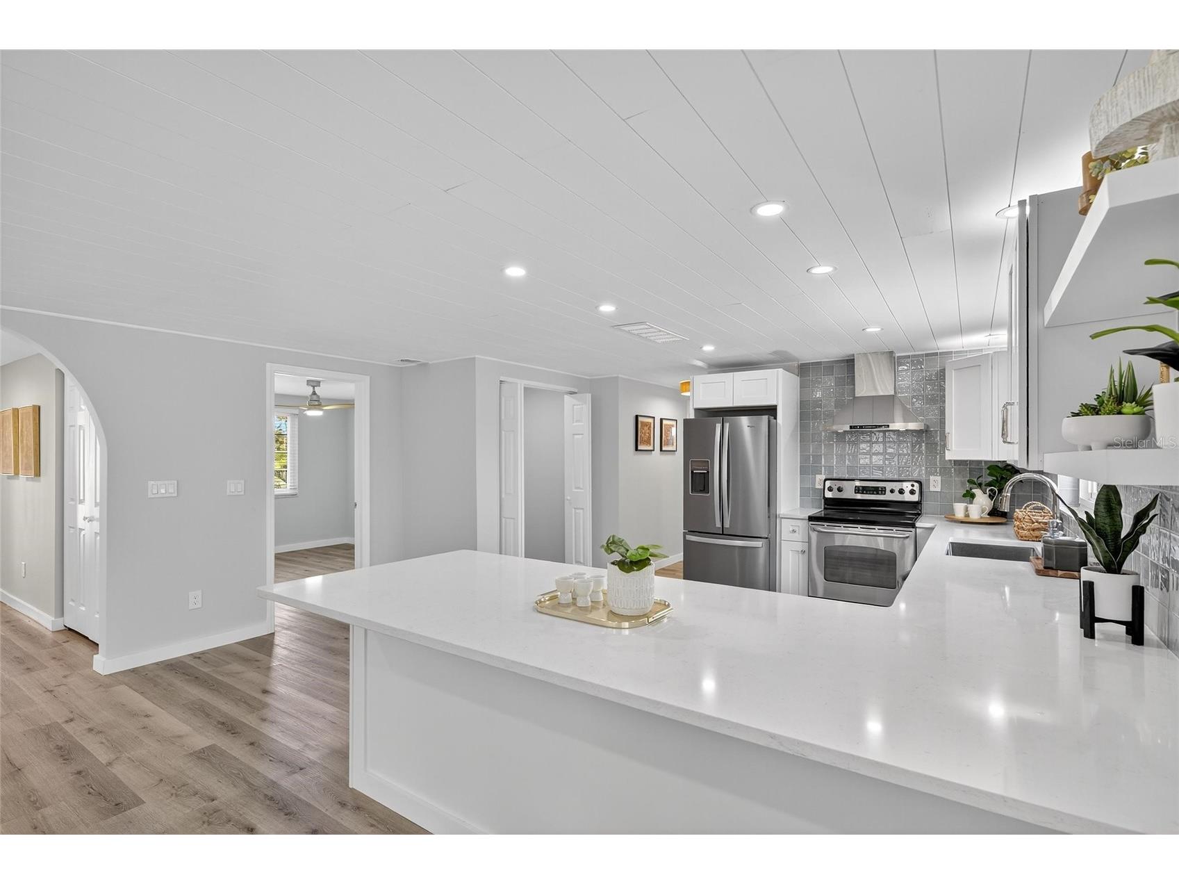 635 Jamaica Circle E Apollo Beach FL 33572 TB8414679 image20