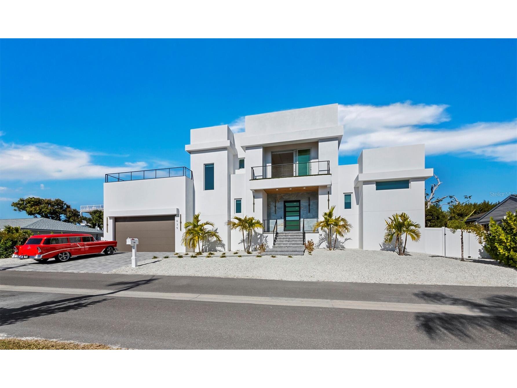 635 Jungle Queen Way Longboat Key FL 34228 A4679064 image2