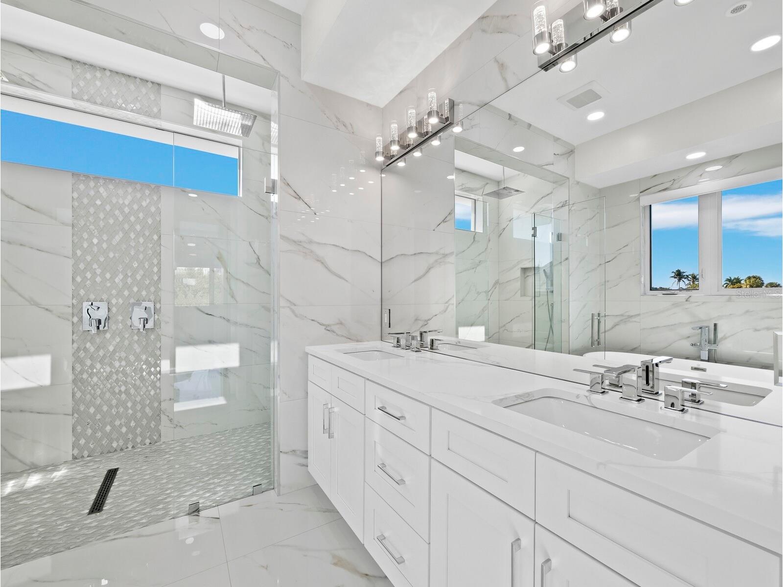 635 Jungle Queen Way Longboat Key FL 34228 A4679064 image25