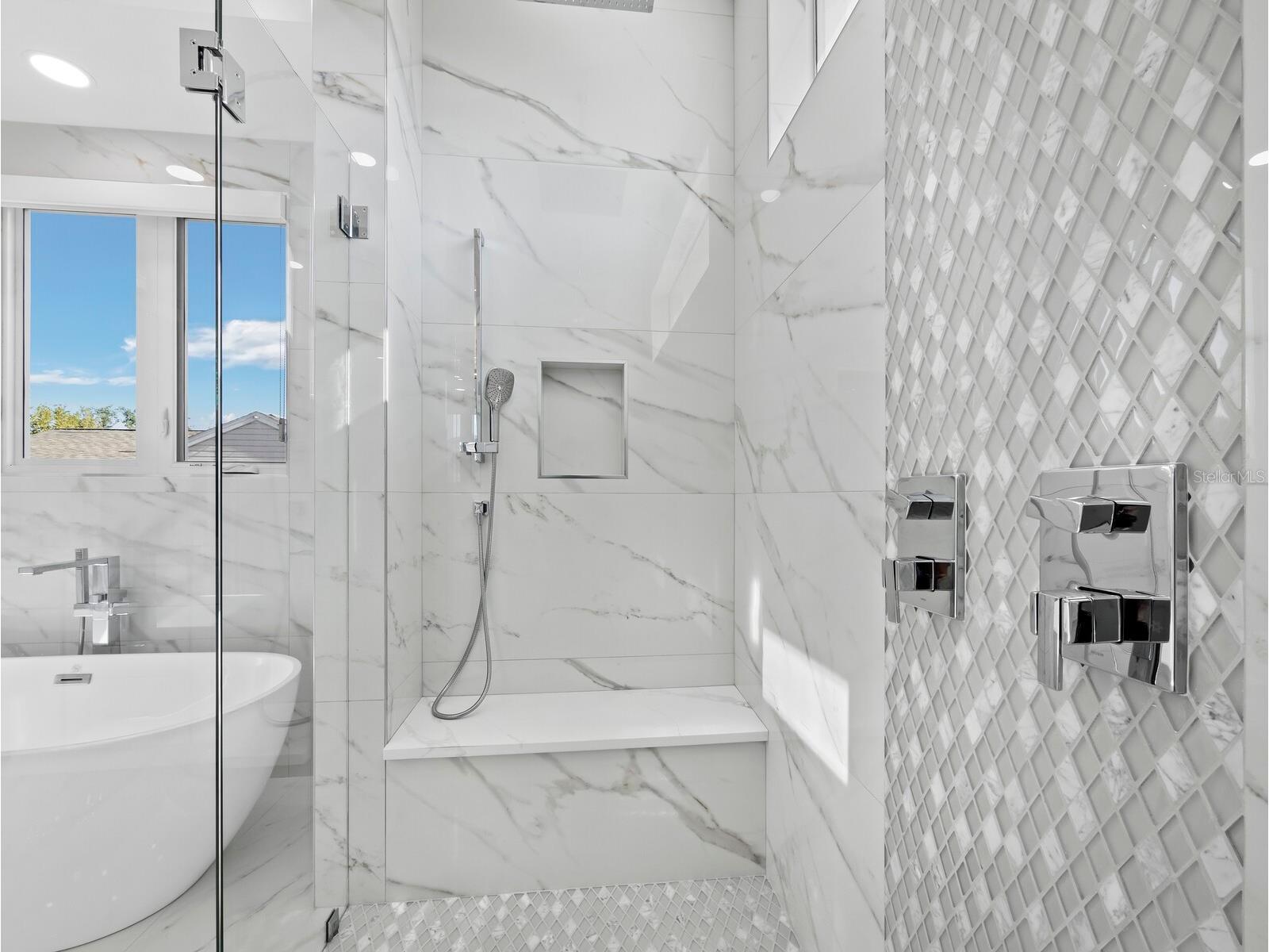 635 Jungle Queen Way Longboat Key FL 34228 A4679064 image27