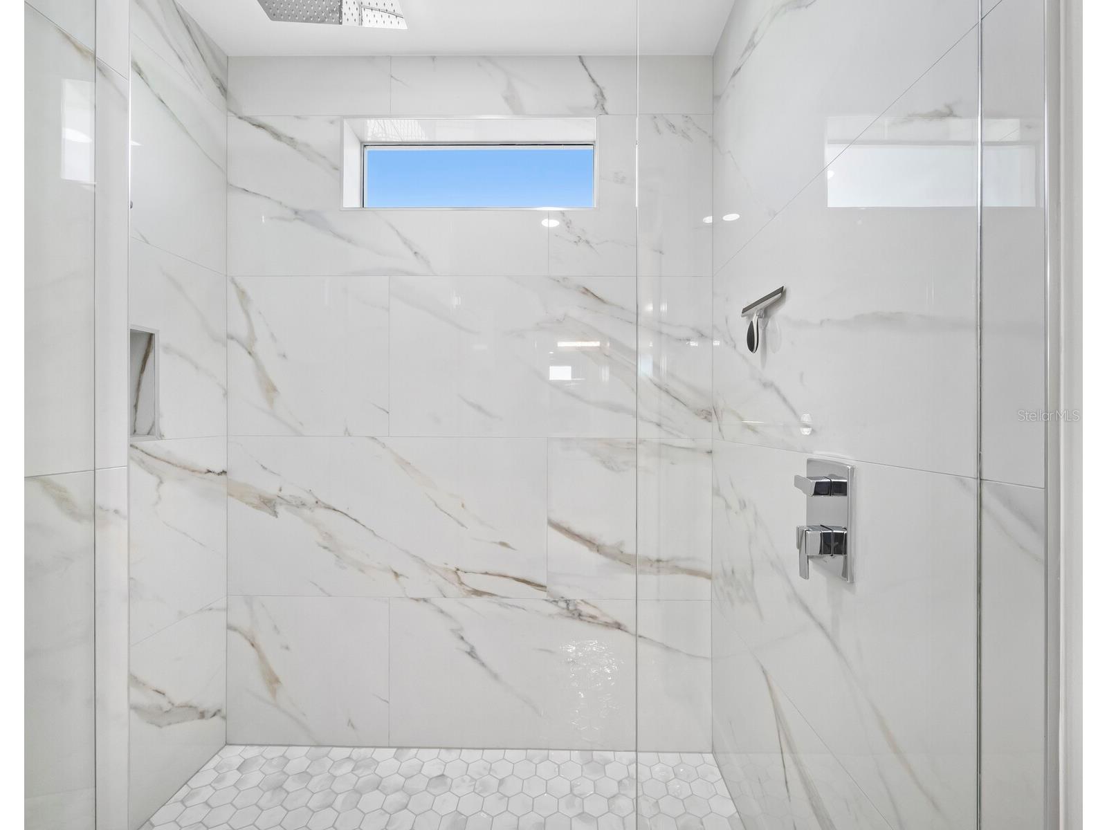 635 Jungle Queen Way Longboat Key FL 34228 A4679064 image36