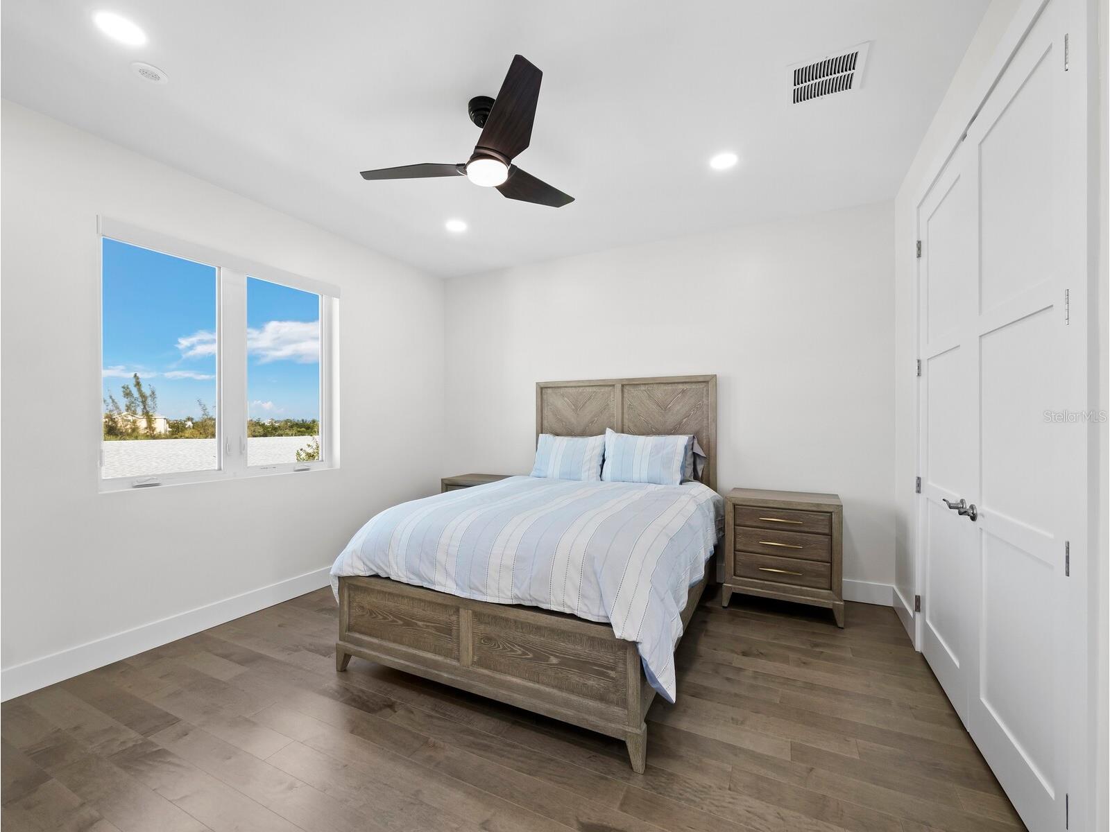 635 Jungle Queen Way Longboat Key FL 34228 A4679064 image38