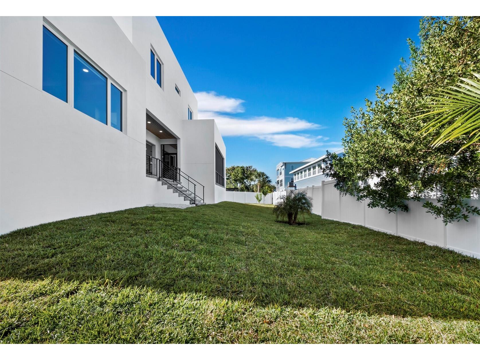 635 Jungle Queen Way Longboat Key FL 34228 A4679064 image43