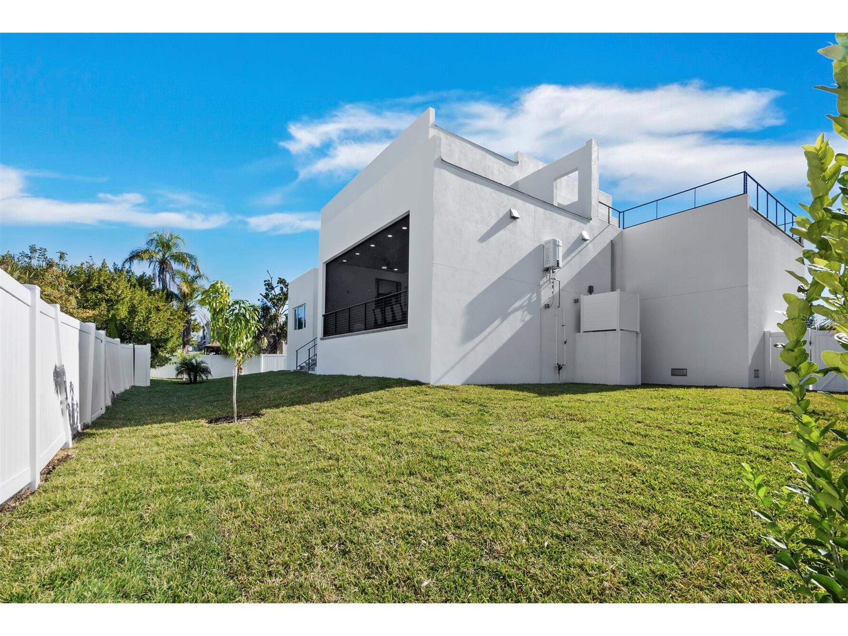 635 Jungle Queen Way Longboat Key FL 34228 A4679064 image44