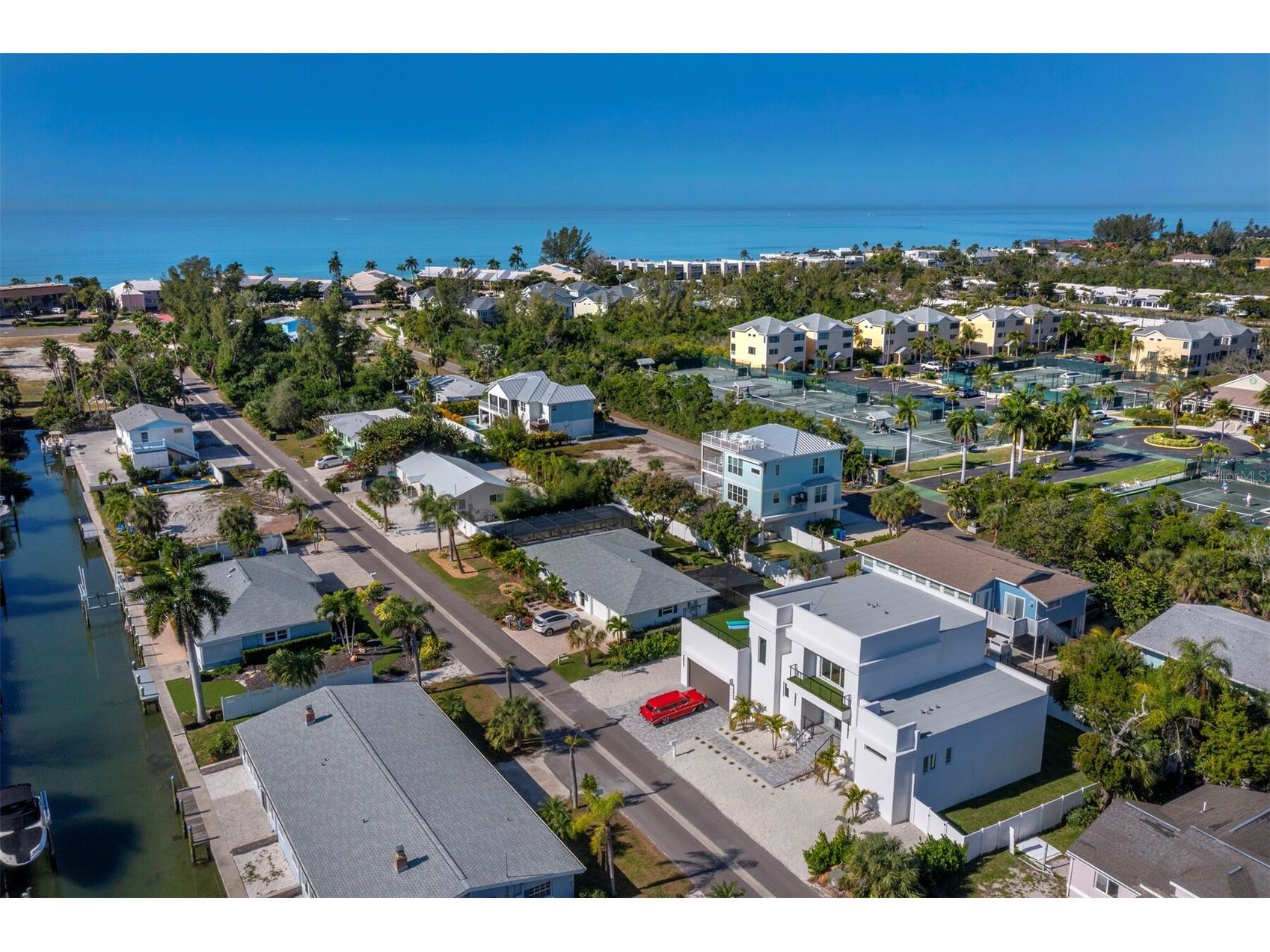 635 Jungle Queen Way Longboat Key FL 34228 A4679064 image50