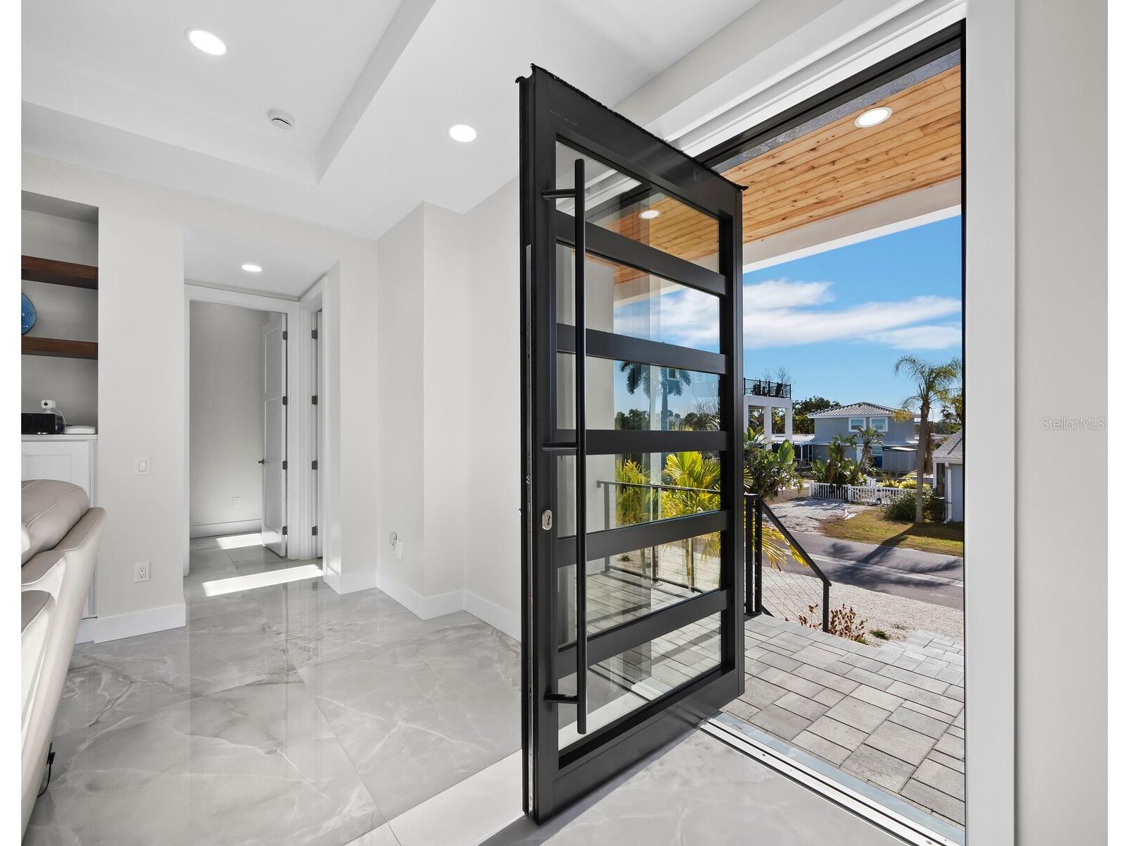 635 Jungle Queen Way Longboat Key FL 34228 A4679064 image8