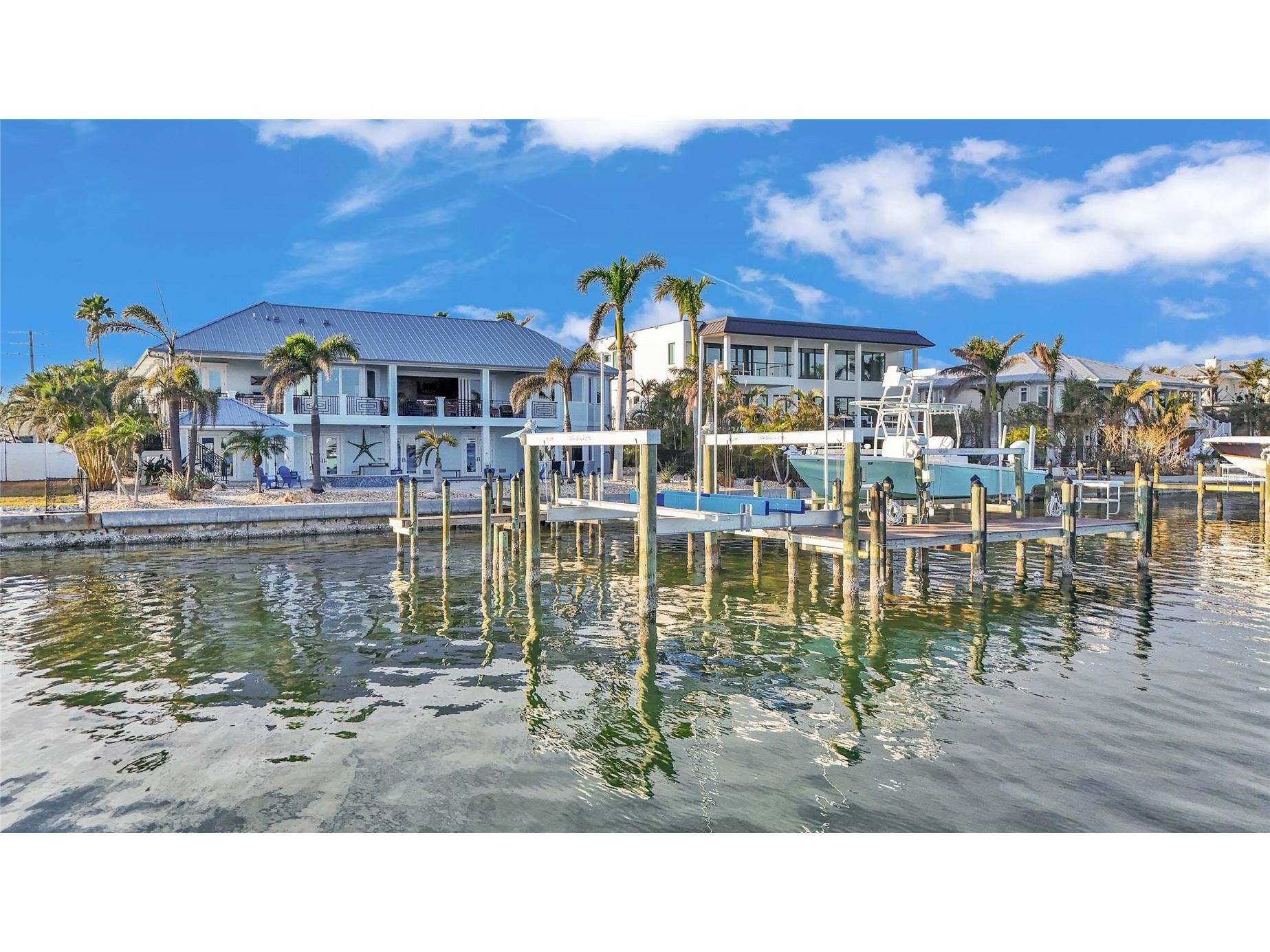 635 Key Royale Drive Holmes Beach FL 34217 - TAMPA BAY/ANNA MARIA SOUND A4687421 image10