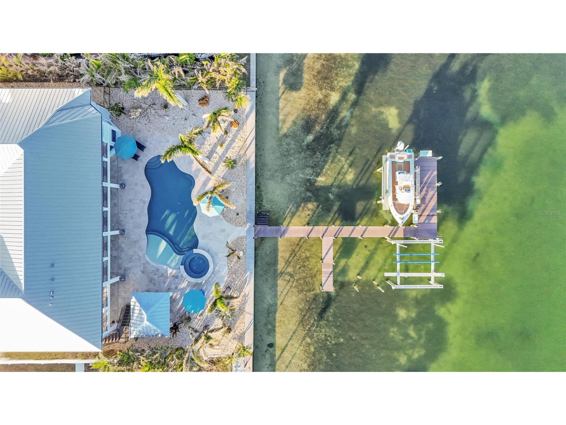 635 Key Royale Drive Holmes Beach FL 34217 - TAMPA BAY/ANNA MARIA SOUND A4687421 image13