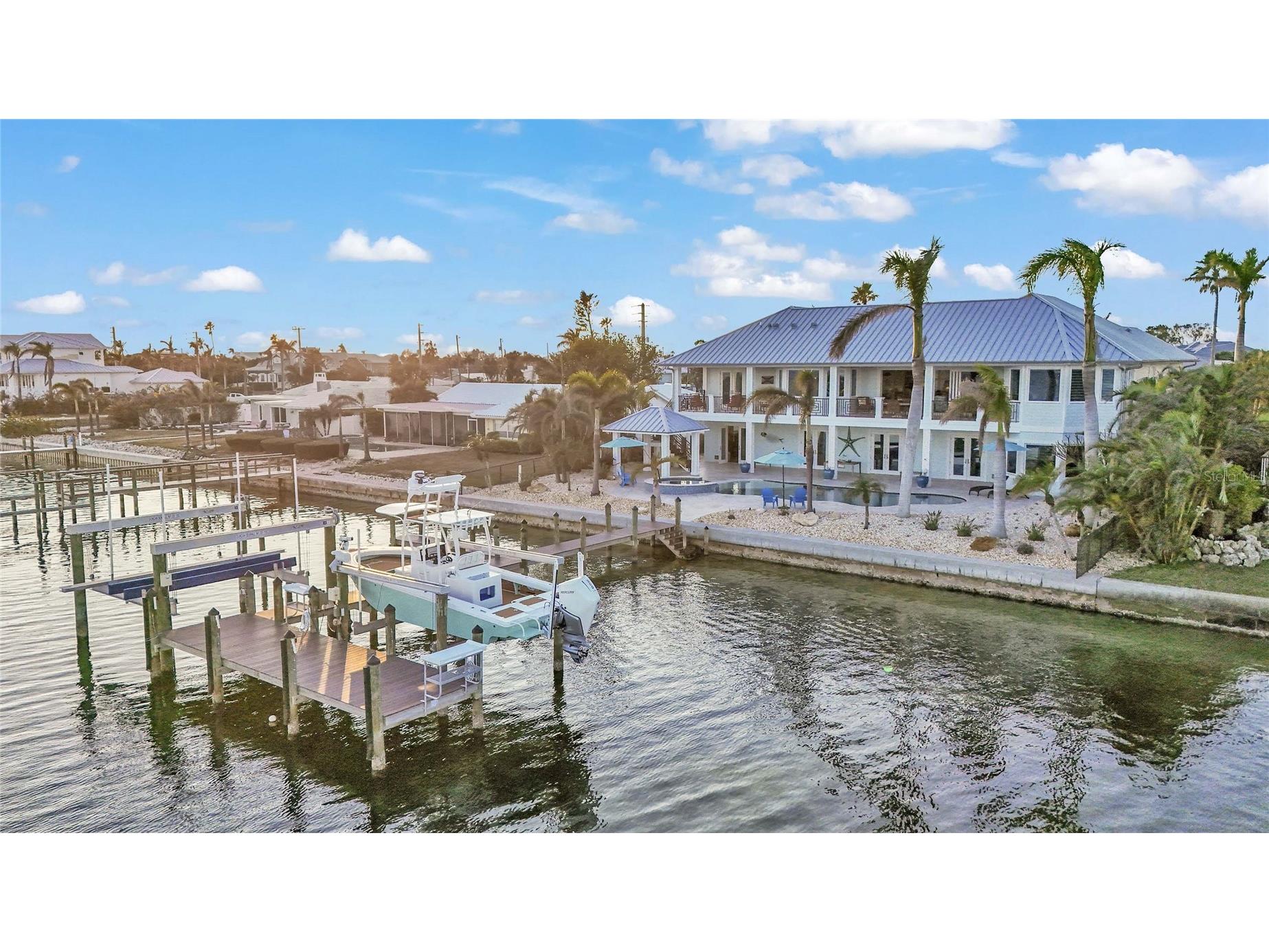 635 Key Royale Drive Holmes Beach FL 34217 - TAMPA BAY/ANNA MARIA SOUND A4687421 image16