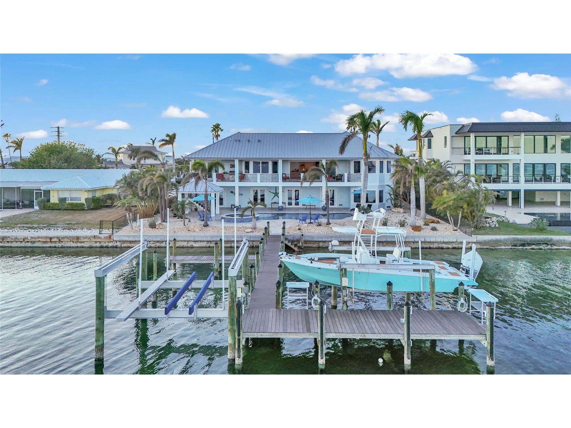 635 Key Royale Drive Holmes Beach FL 34217 - TAMPA BAY/ANNA MARIA SOUND A4687421 image17