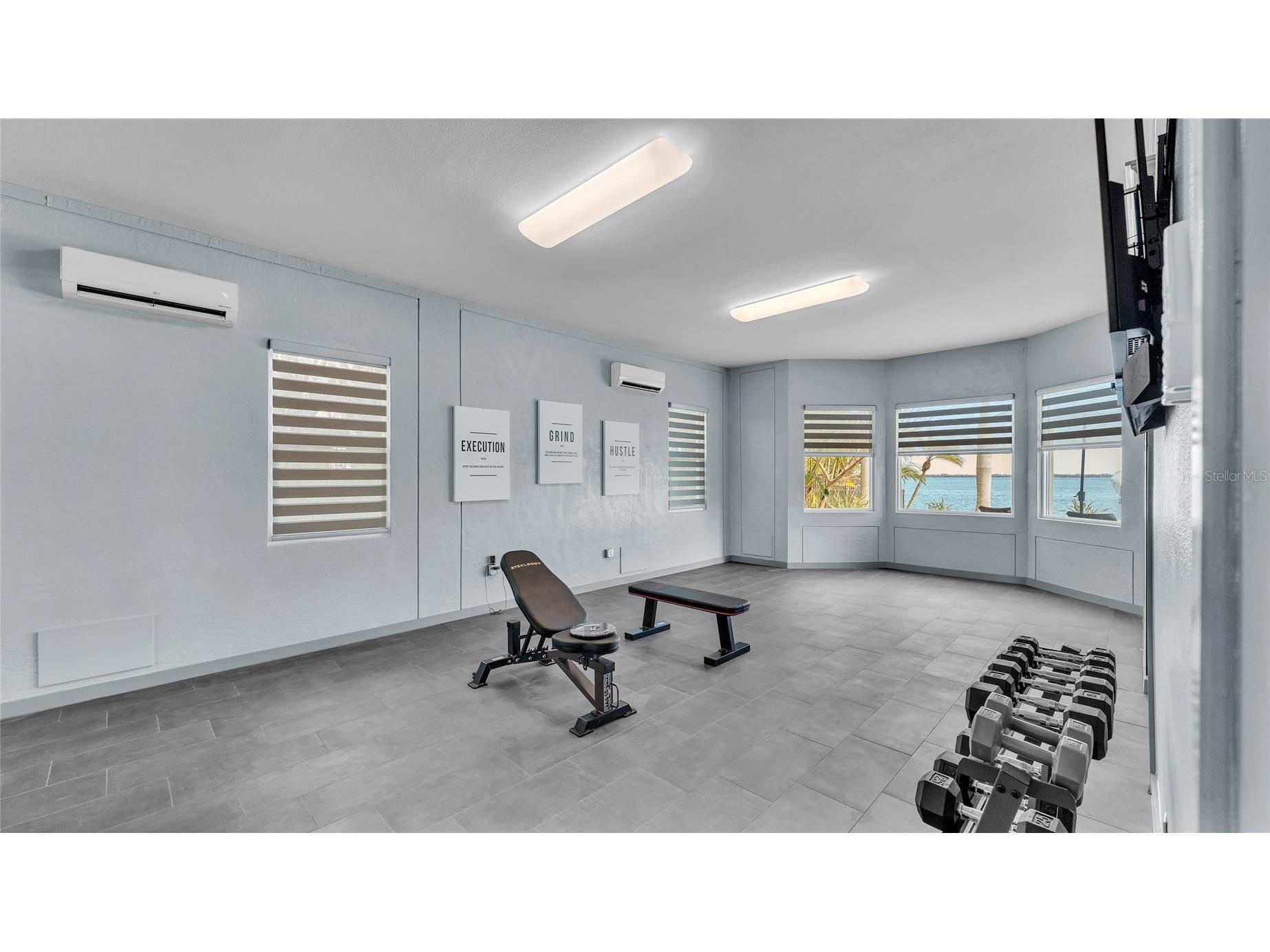 635 Key Royale Drive Holmes Beach FL 34217 - TAMPA BAY/ANNA MARIA SOUND A4687421 image43