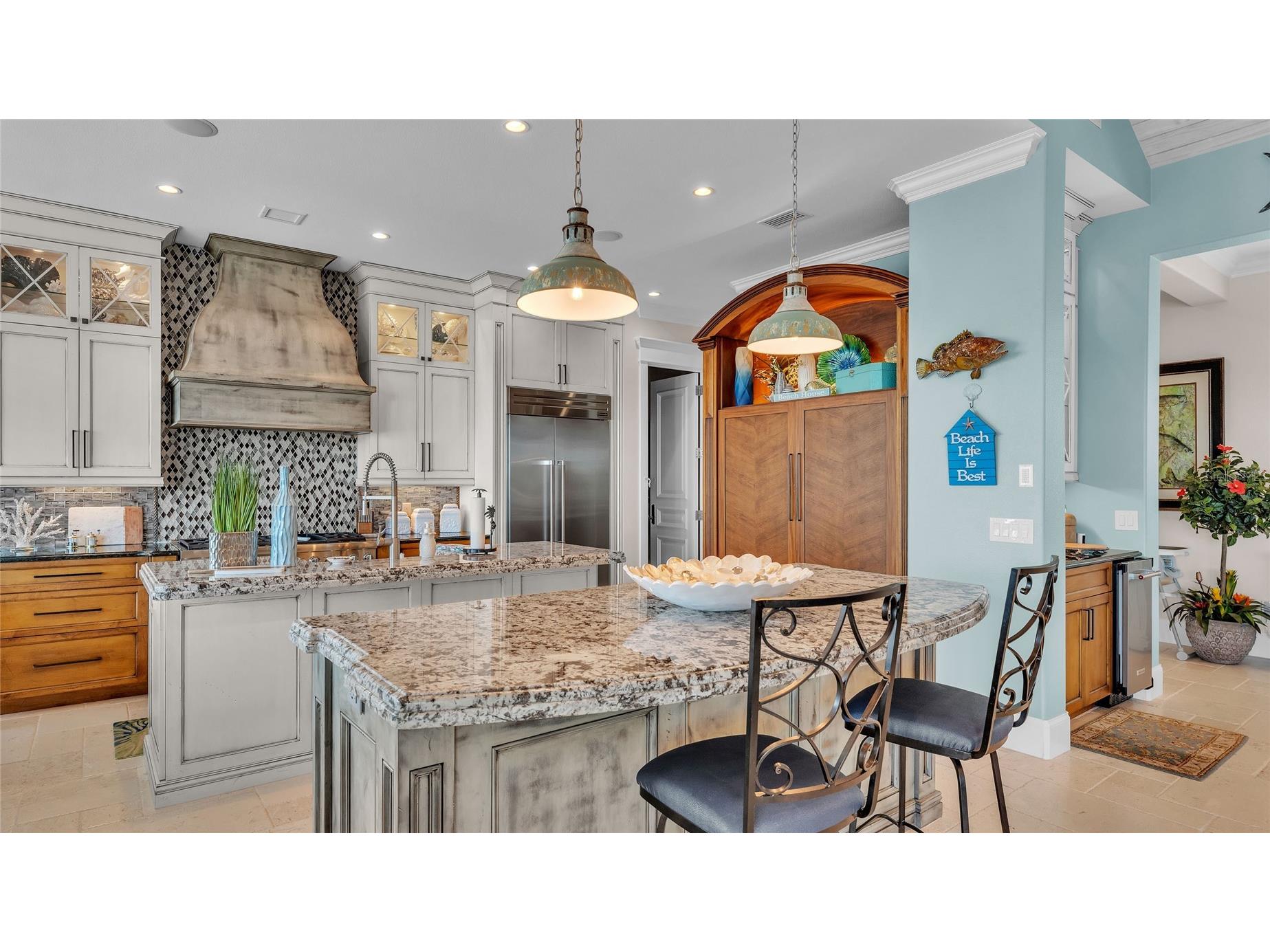 635 Key Royale Drive Holmes Beach FL 34217 - TAMPA BAY/ANNA MARIA SOUND A4687421 image59