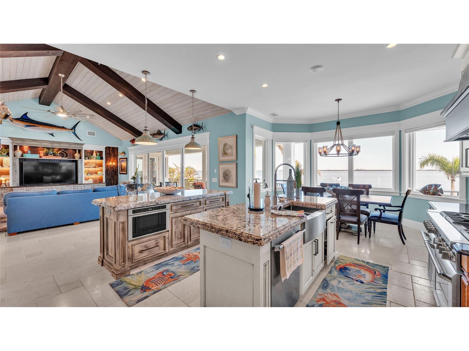 635 Key Royale Drive Holmes Beach FL 34217 - TAMPA BAY/ANNA MARIA SOUND A4687421 image71