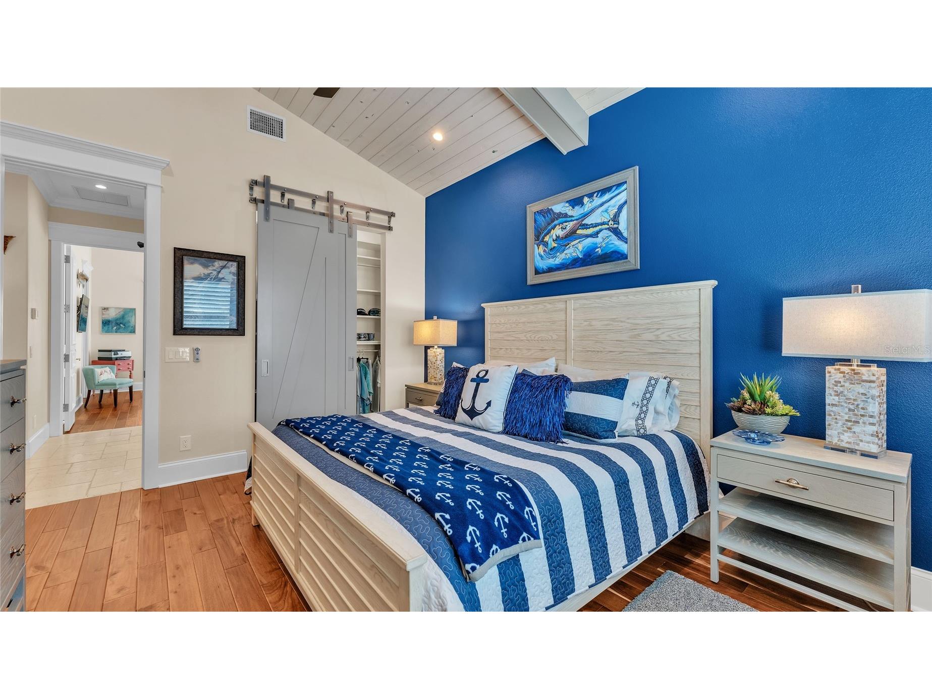 635 Key Royale Drive Holmes Beach FL 34217 - TAMPA BAY/ANNA MARIA SOUND A4687421 image79