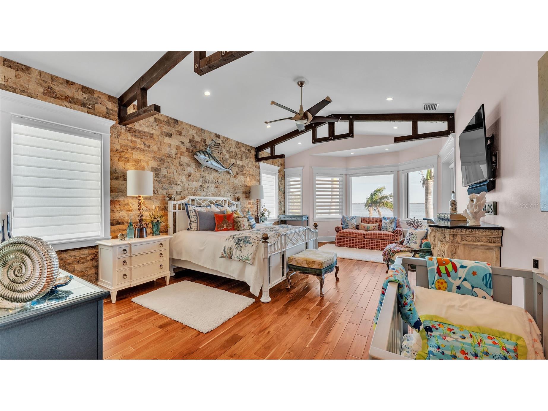 635 Key Royale Drive Holmes Beach FL 34217 - TAMPA BAY/ANNA MARIA SOUND A4687421 image86