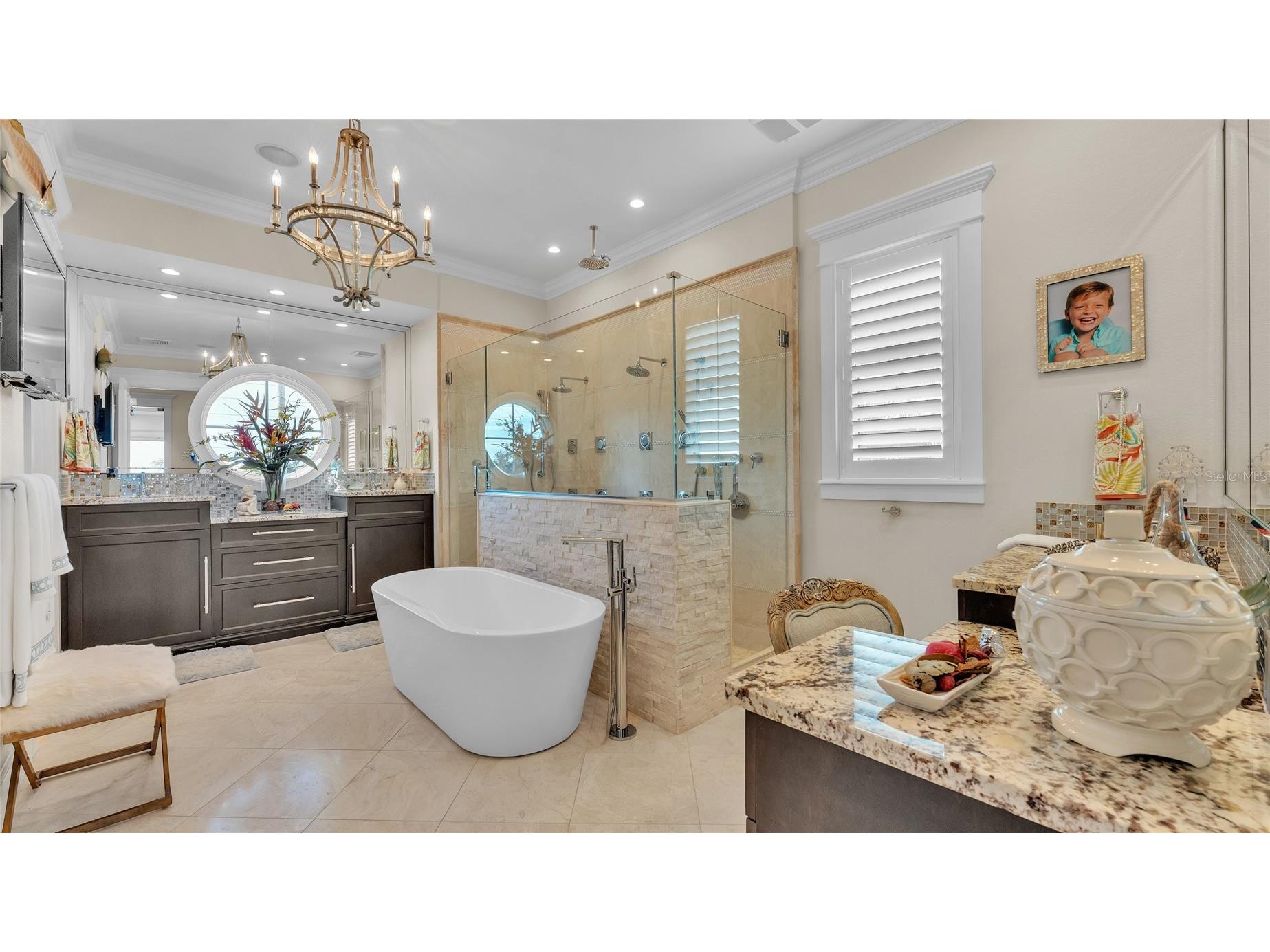 635 Key Royale Drive Holmes Beach FL 34217 - TAMPA BAY/ANNA MARIA SOUND A4687421 image93