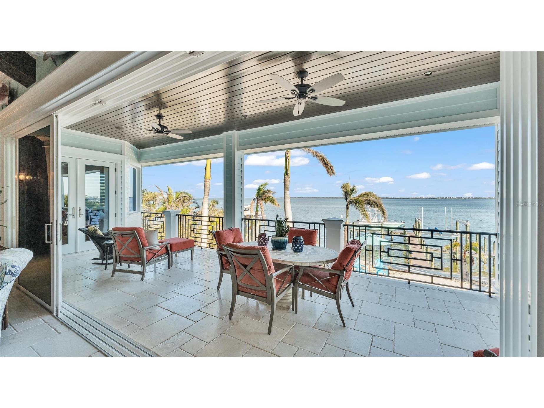 635 Key Royale Drive Holmes Beach FL 34217 - TAMPA BAY/ANNA MARIA SOUND A4687421 image97