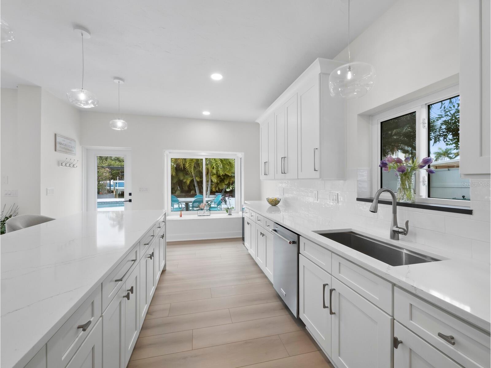 635 Marbury Lane Longboat Key FL 34228 - INTRACOASTAL WATERWAY A4681616 image13