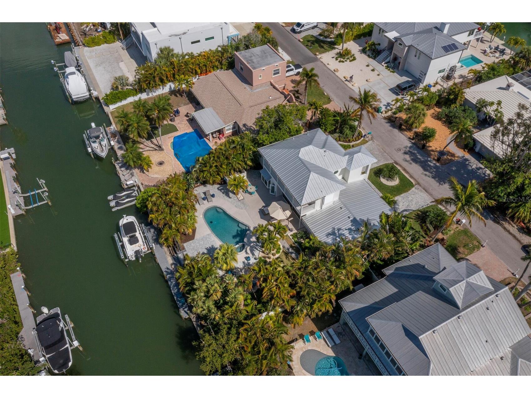 635 Marbury Lane Longboat Key FL 34228 - INTRACOASTAL WATERWAY A4681616 image3