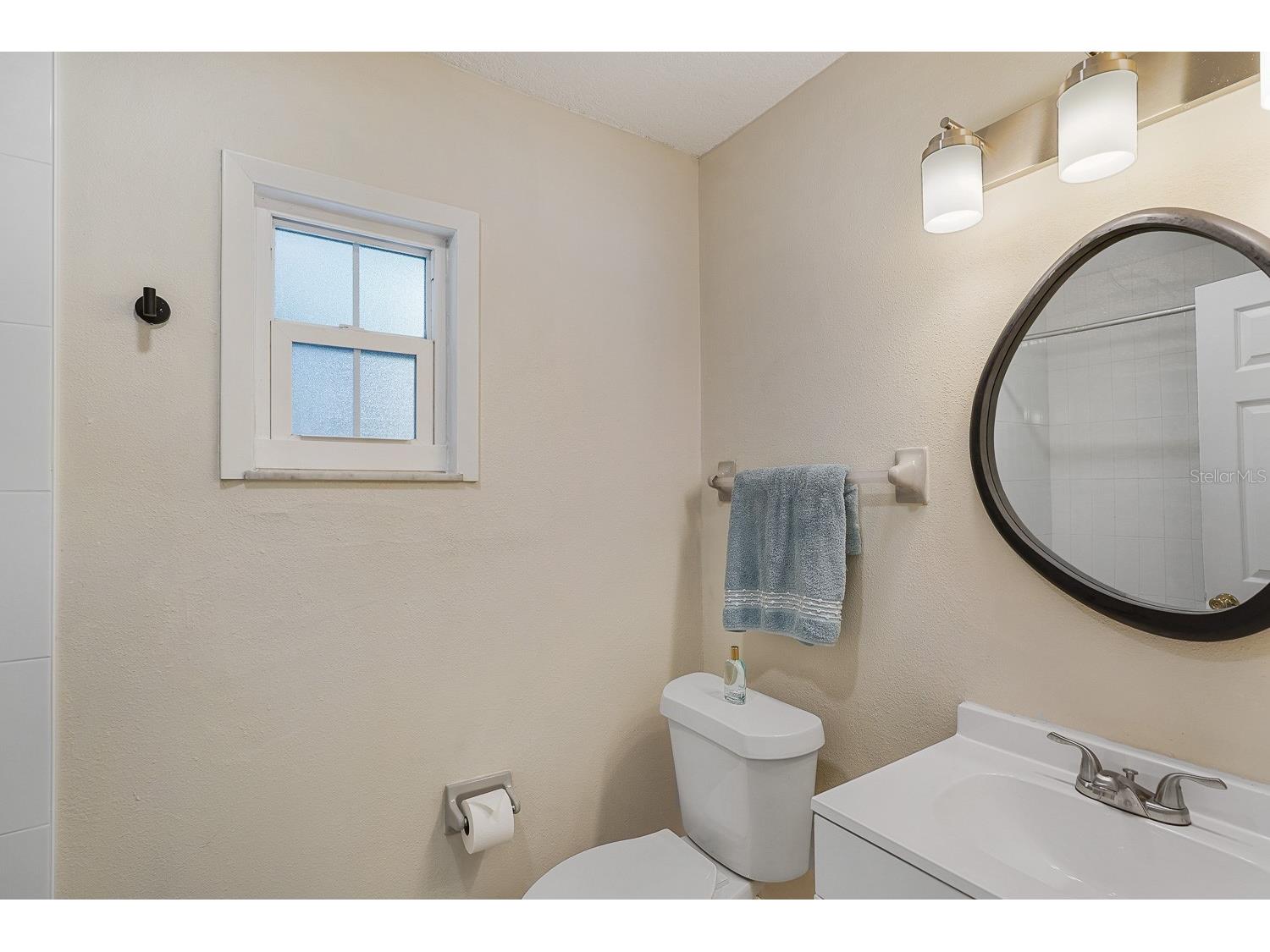 635 Melody Circle Sarasota FL 34237 A4682047 image10