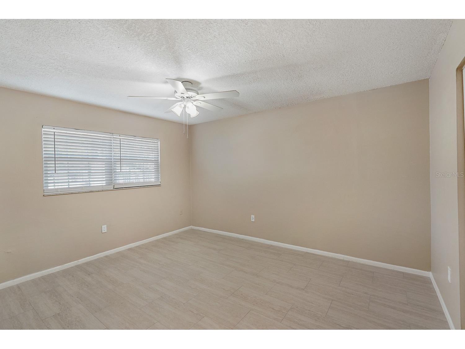 635 Melody Circle Sarasota FL 34237 A4682047 image11