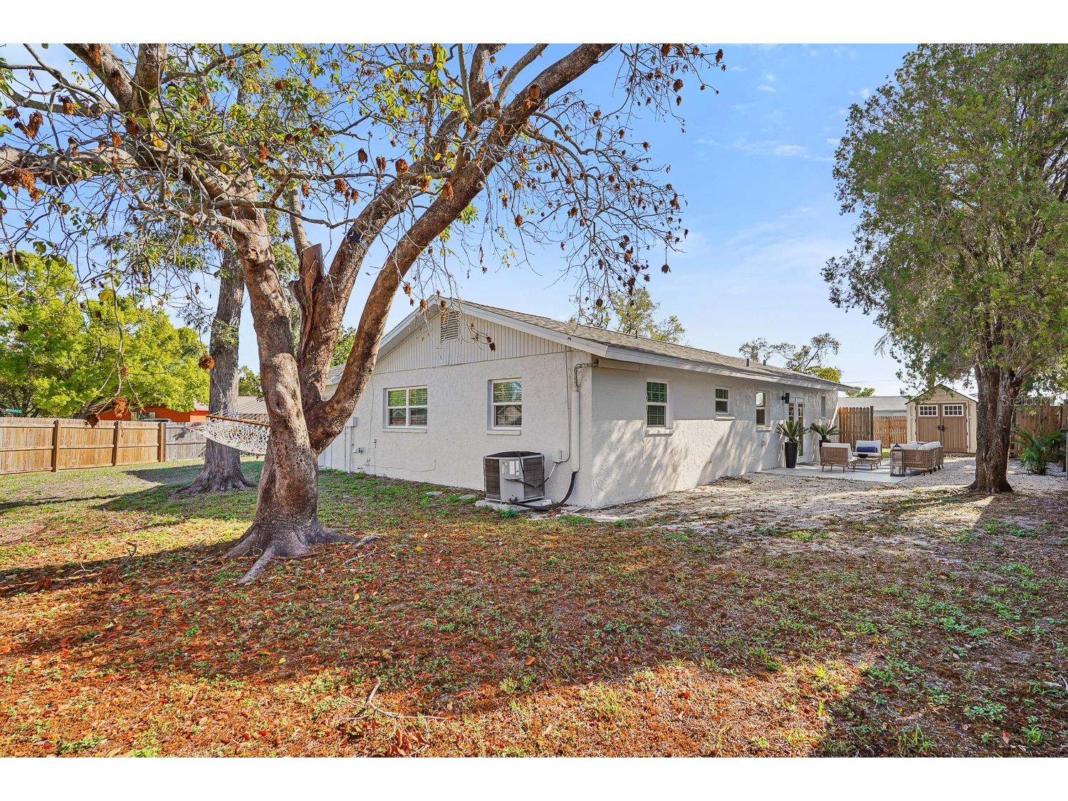 635 Melody Circle Sarasota FL 34237 A4682047 image17