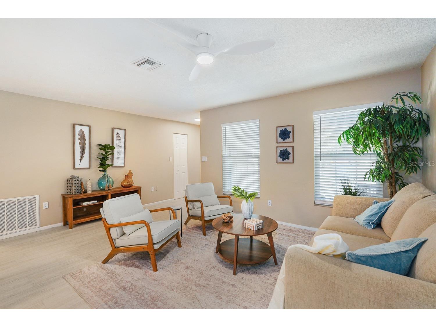 635 Melody Circle Sarasota FL 34237 A4682047 image18