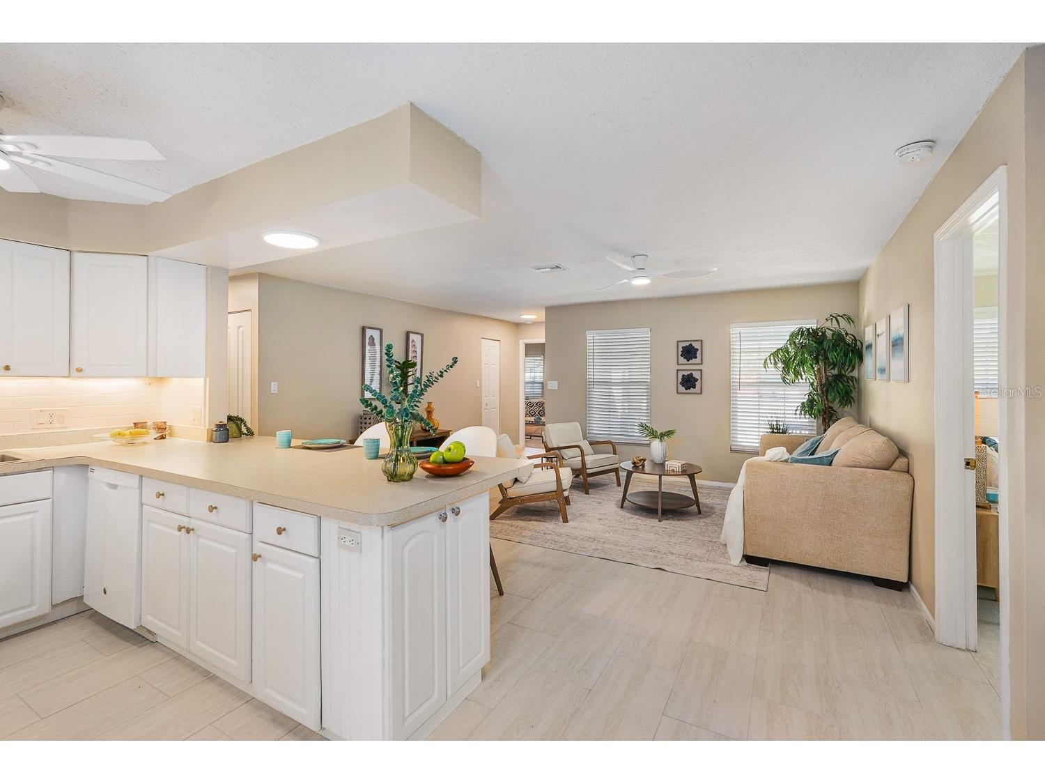 635 Melody Circle Sarasota FL 34237 A4682047 image21