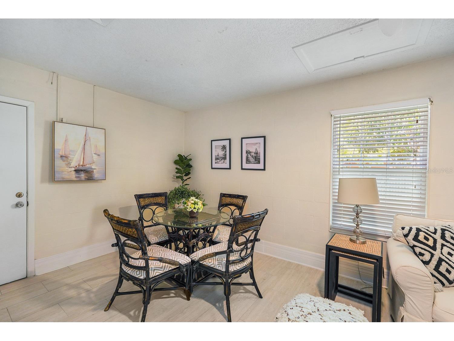 635 Melody Circle Sarasota FL 34237 A4682047 image6