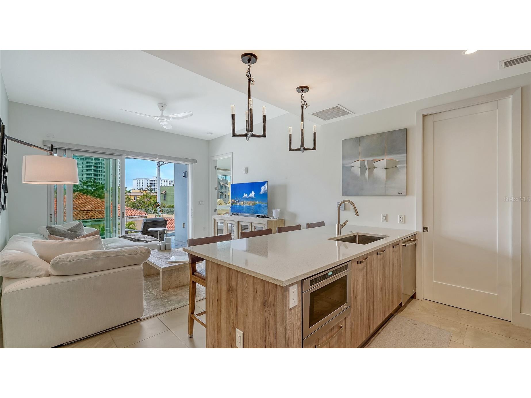 635 S Orange Avenue #301 Sarasota FL 34236 A4682411 image13