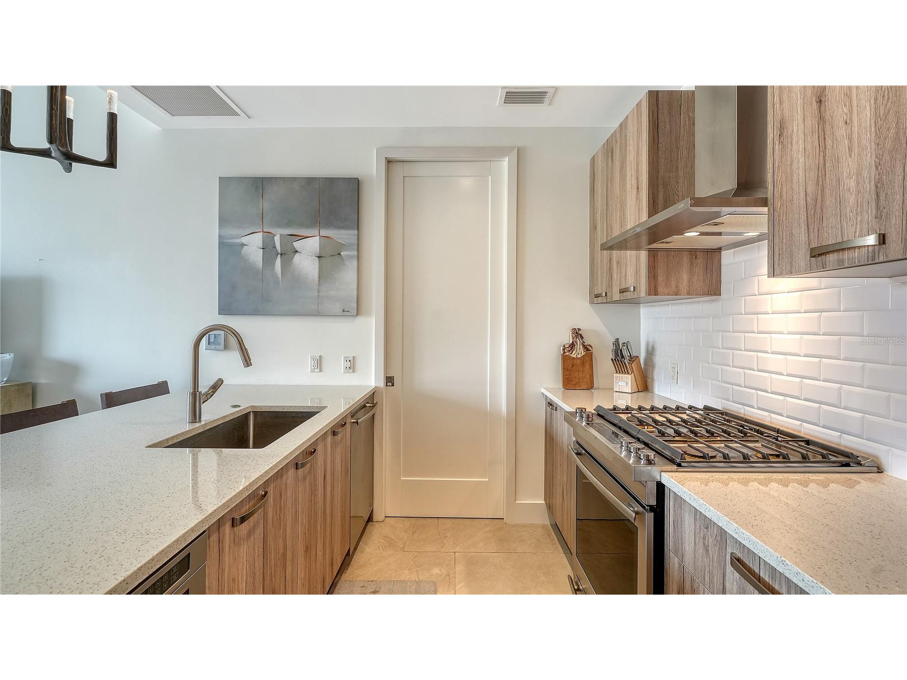 635 S Orange Avenue #301 Sarasota FL 34236 A4682411 image16