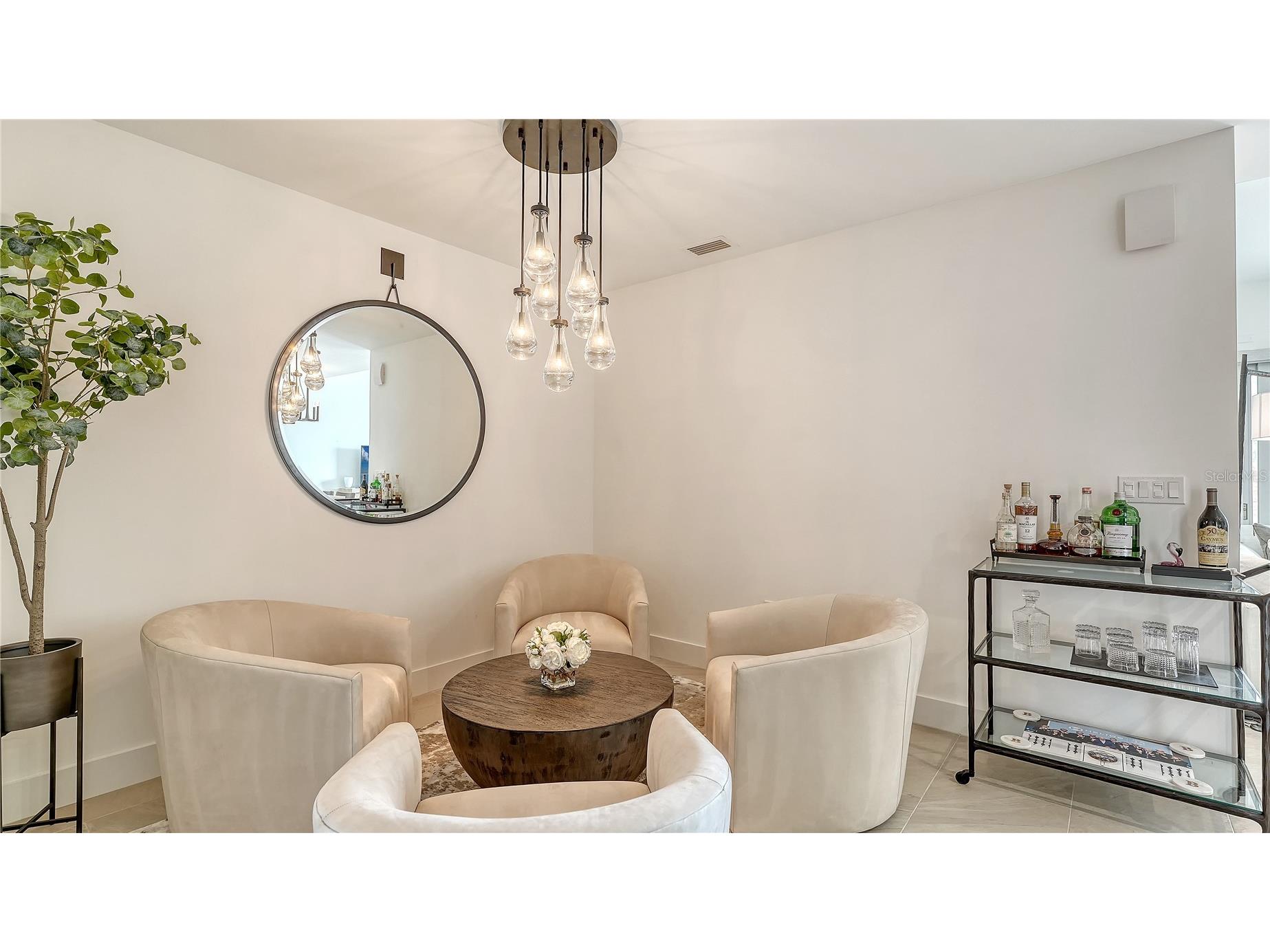 635 S Orange Avenue #301 Sarasota FL 34236 A4682411 image17