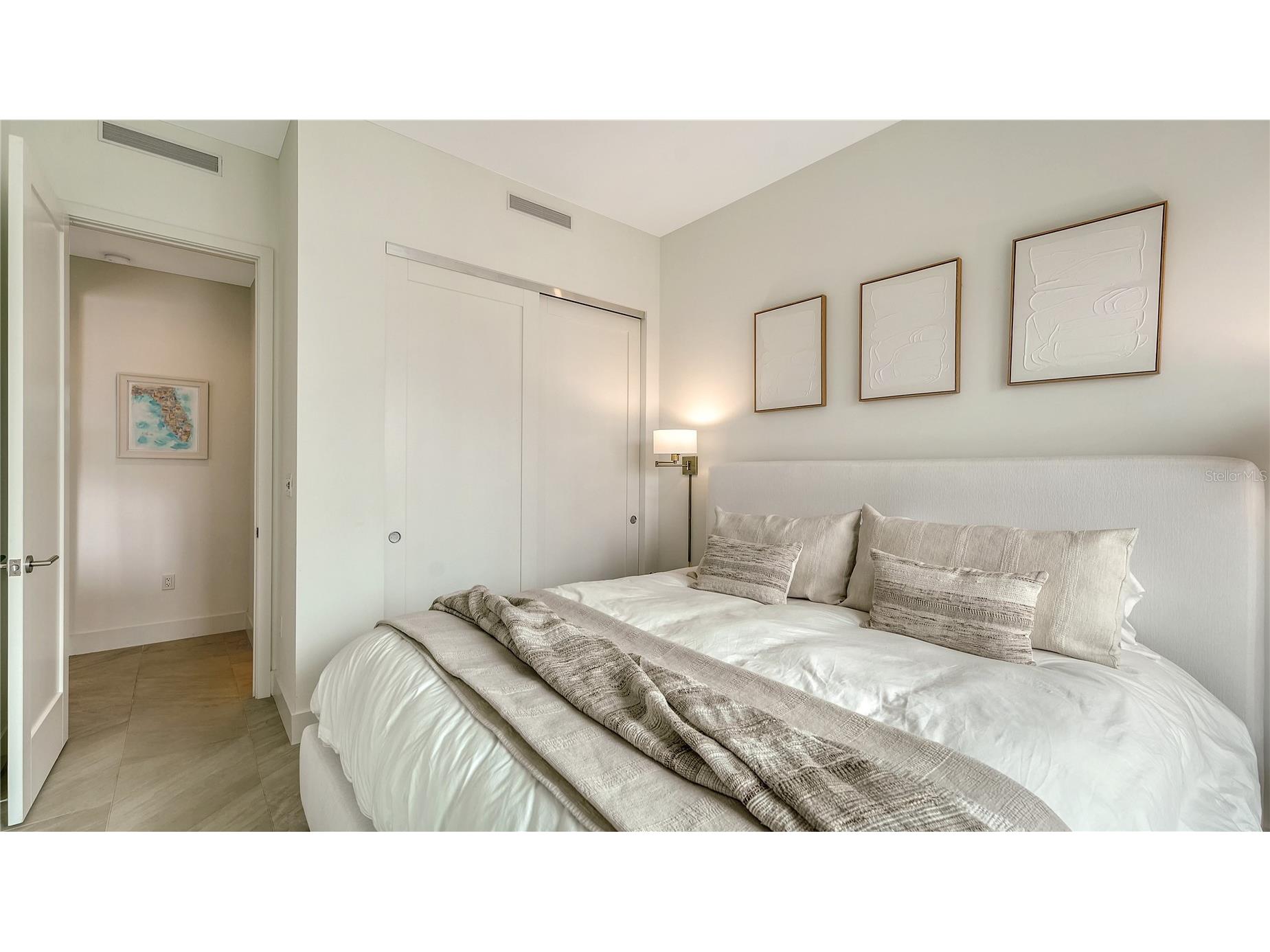 635 S Orange Avenue #301 Sarasota FL 34236 A4682411 image32
