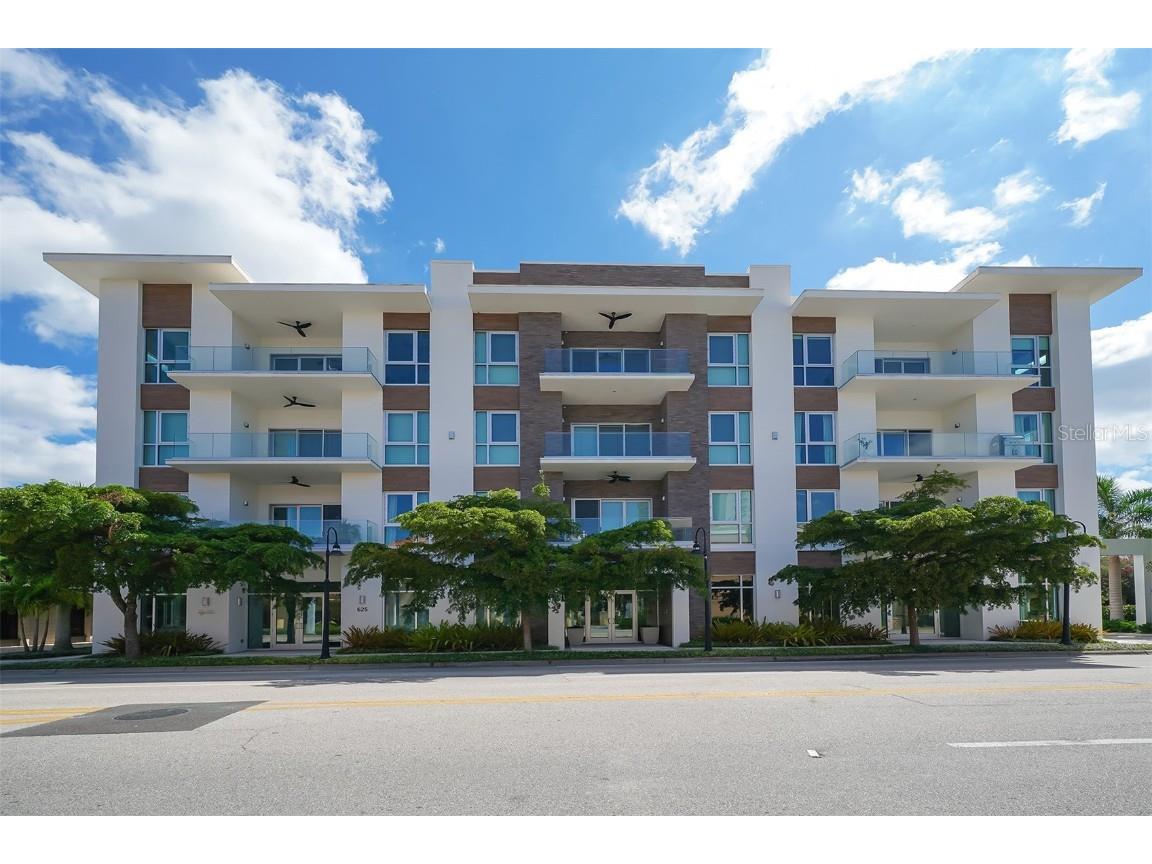 635 S Orange Avenue #304 Sarasota FL 34236 A4669810 image2