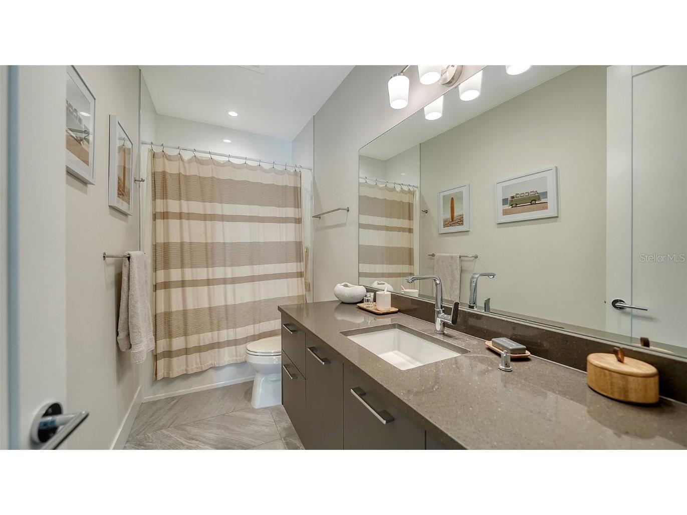 635 S Orange Avenue #304 Sarasota FL 34236 A4669810 image32