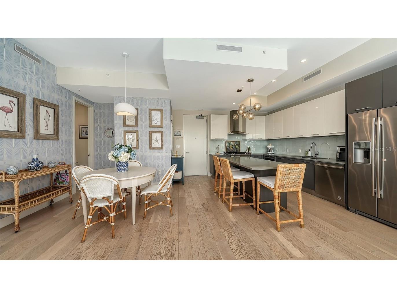 635 S Orange Avenue #304 Sarasota FL 34236 A4669810 image4