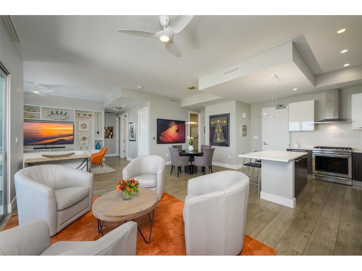 635 S Orange Avenue #404 Sarasota FL 34236 A4671349 image3