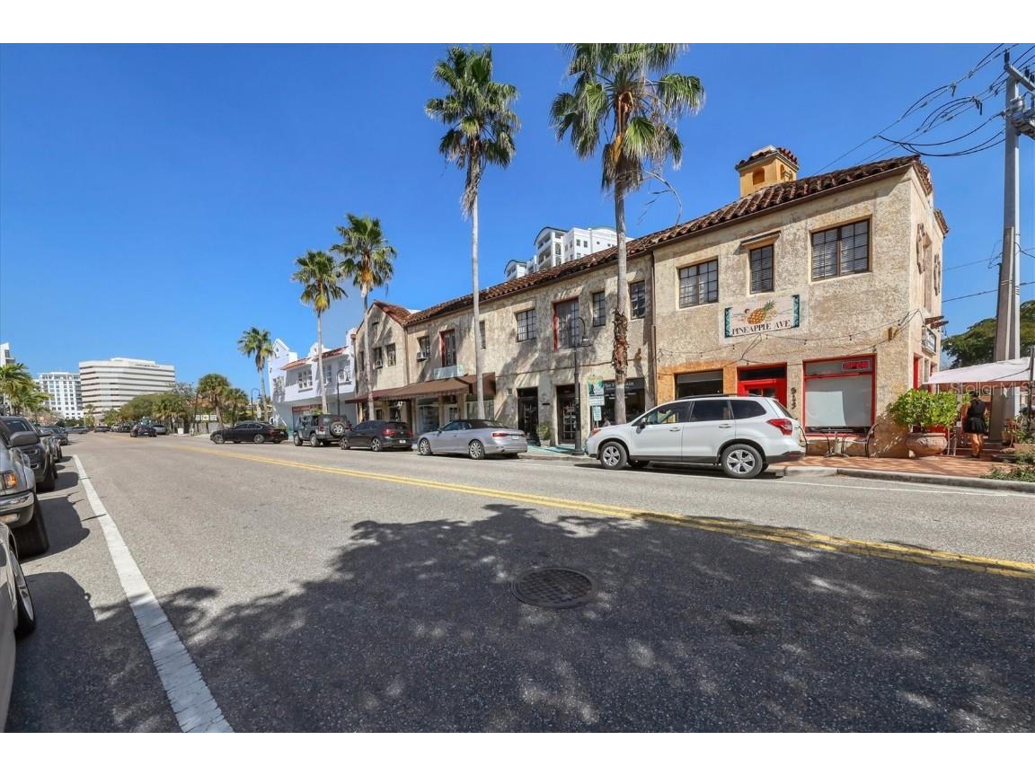 635 S Orange Avenue #404 Sarasota FL 34236 A4671349 image59