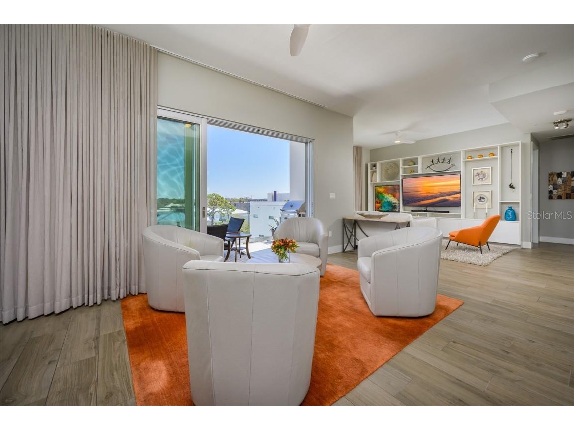 635 S Orange Avenue #404 Sarasota FL 34236 A4671349 image6