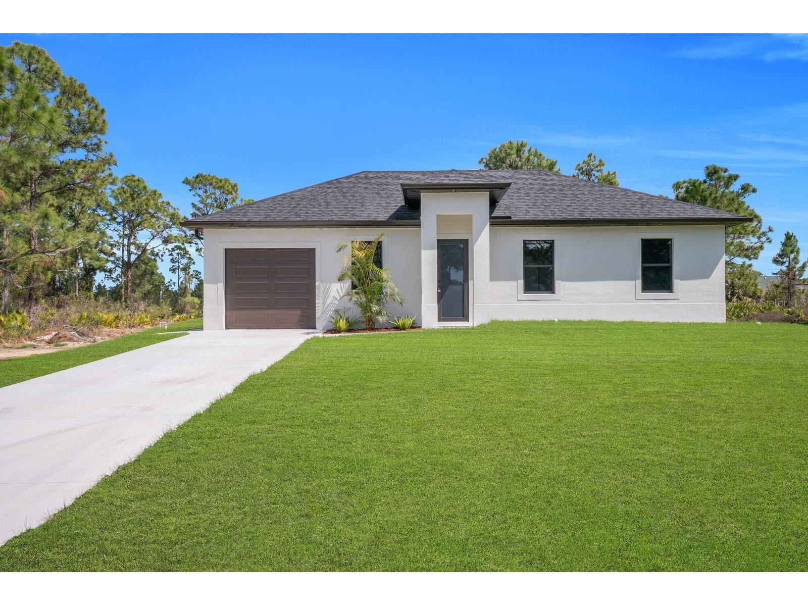 635 Summit Avenue S Lehigh Acres FL 33974 A4684906 image2