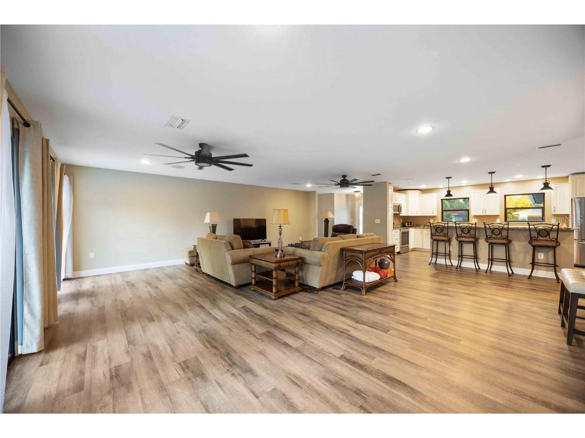 635 Tropical Circle Sarasota FL 34242 A4668594 image23