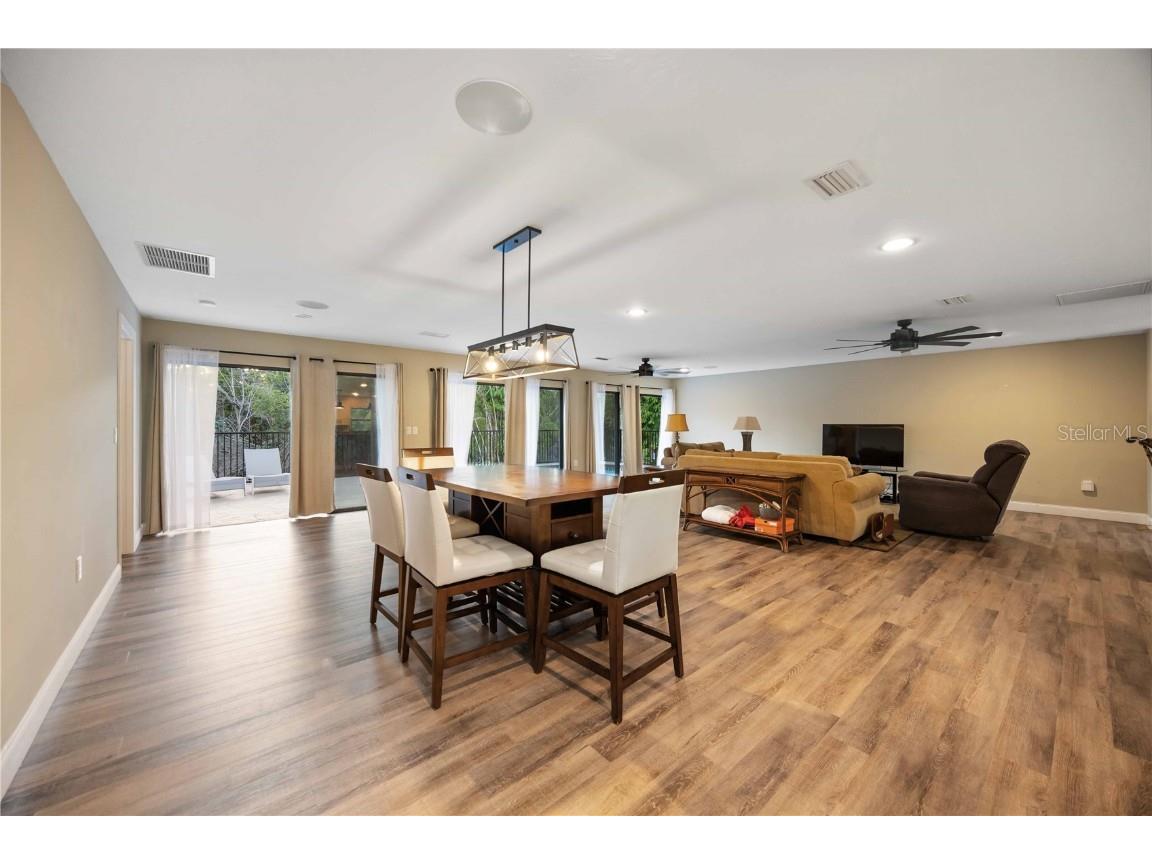 635 Tropical Circle Sarasota FL 34242 A4668594 image25