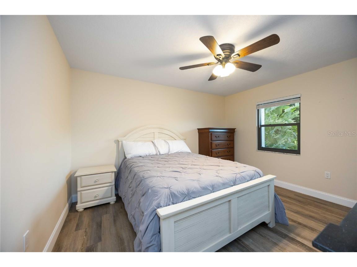 635 Tropical Circle Sarasota FL 34242 A4668594 image27