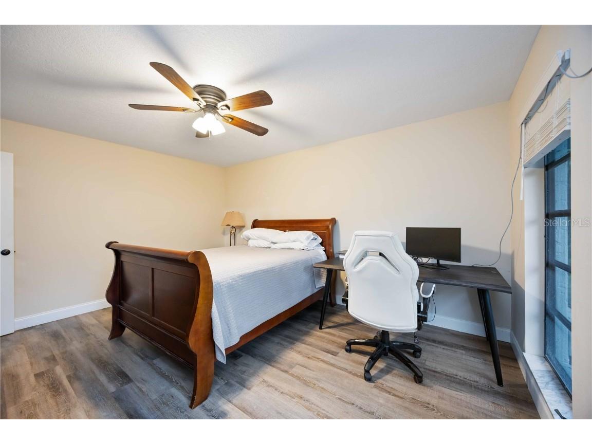 635 Tropical Circle Sarasota FL 34242 A4668594 image30