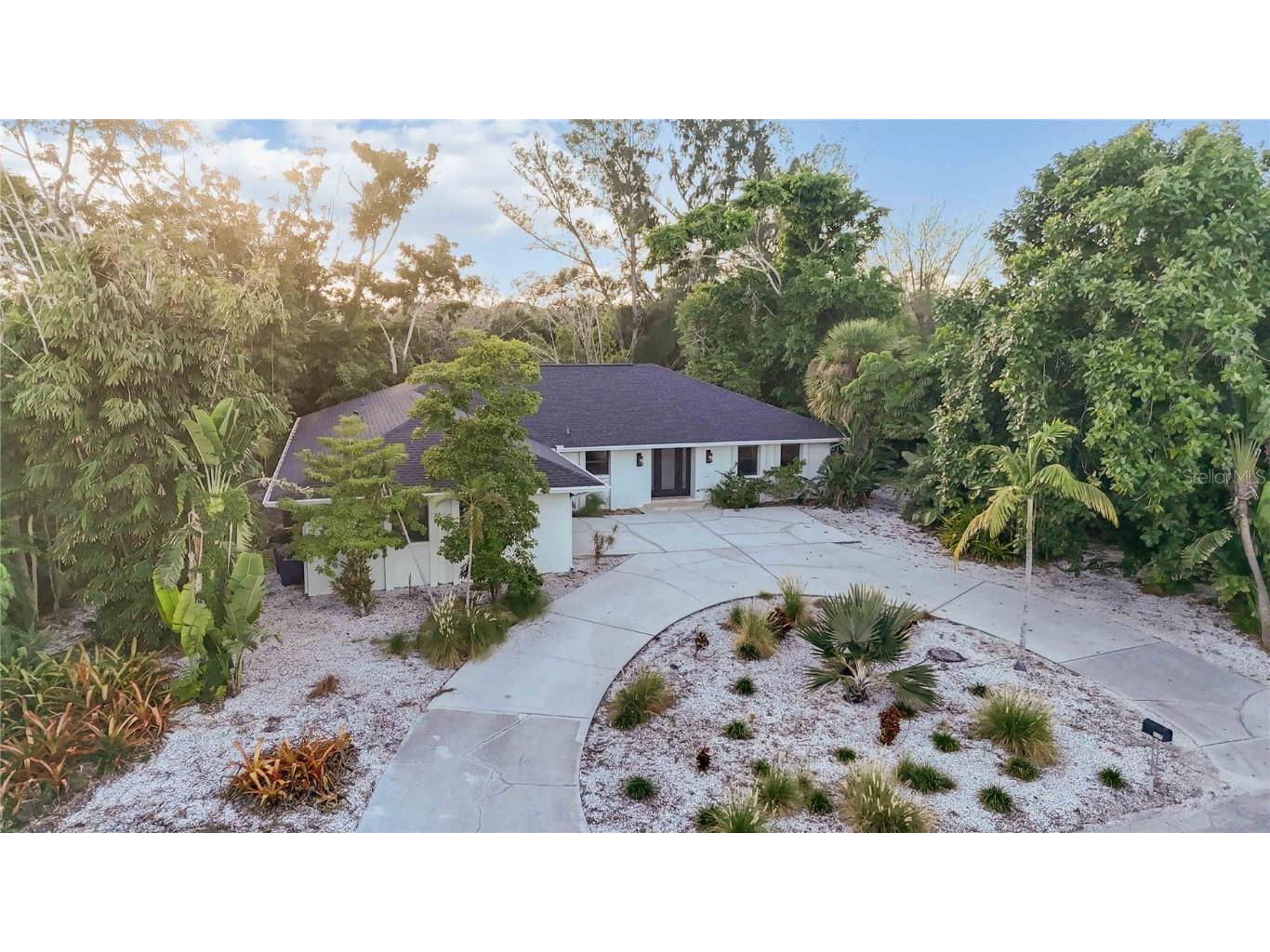 635 Tropical Circle Sarasota FL 34242 A4668594 image37