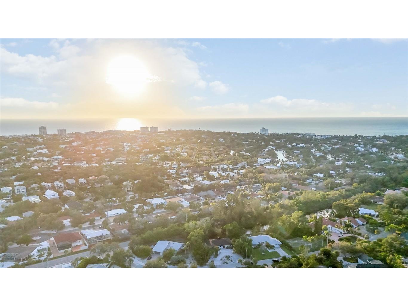 635 Tropical Circle Sarasota FL 34242 A4668594 image42